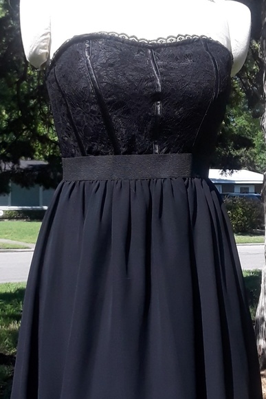 Elle Dresses & Skirts - 👗 👗 Elle Black cocktail party dress
